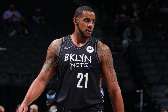 历了更艰难 历了更艰难